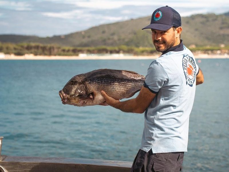 Fishing tourism: a day at sea